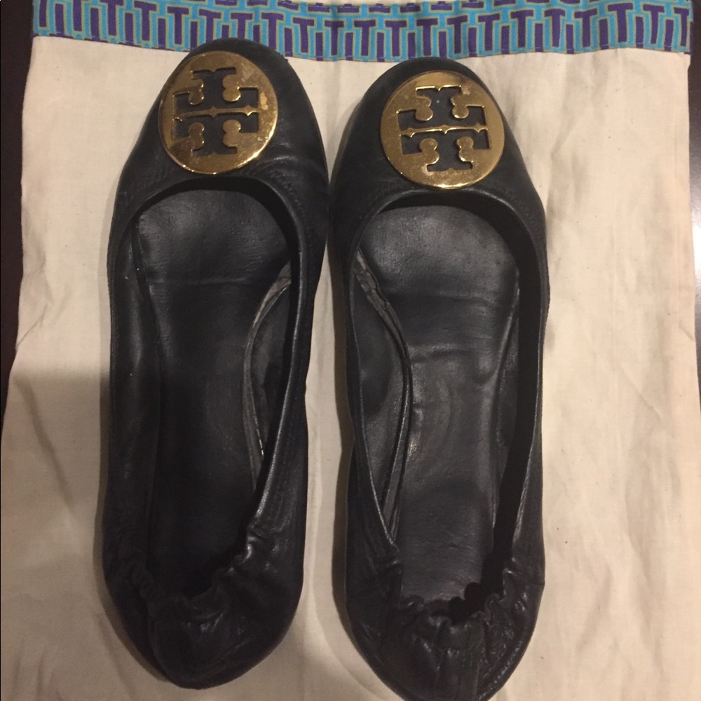 Authentic Tory Burch Reva Flats-Size 8- Black/gold